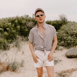 Meet your Posher, Zachary